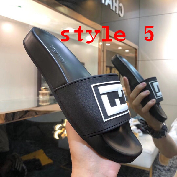 Fashion summer sandals bath shoes and classic comfortable and practical water shoes non-slip couple slippers free shipping
