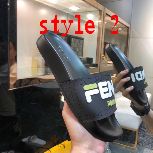 Stylish high-quality summer sandals bath shoes and classic comfortable practical water non-slip shoes flat couple slippers