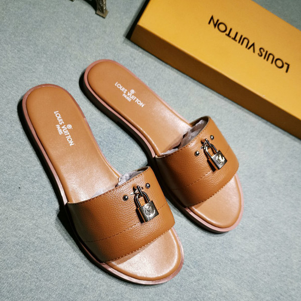 Luxury High Quality Summer Lady Designer Slippers Slippers Leather Flat Womens Shoes Casual Shoes Fashion Sandals Flat Sandals with Ori qu