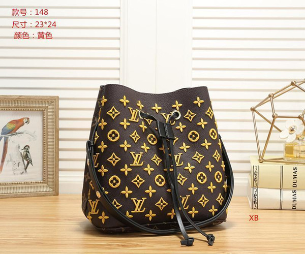 1AC
Louis
Vuitton Backpack Hot Style Women Fashion Bee Backpacks High Quality 4 Colour PU Leather Travel Lady Knapsack Free Shipping