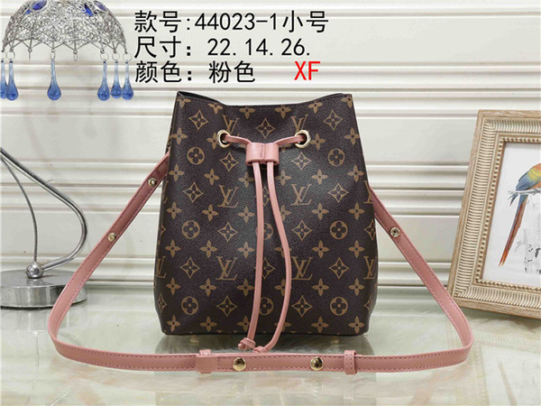 Top Designer
s LV
Louis
Vuitton Women's Handbag
s PU Bag
s Handbag
s Women Handbag
s Shoulder
Bags 142