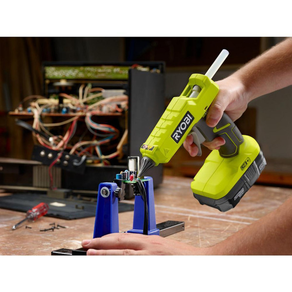 Liang Ming RYOBI 18V lithium gel gun, hot melt glue gun, woodworking, handmade outdoor advertisement.