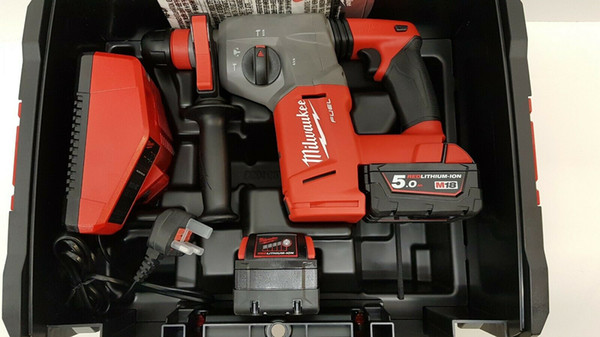 Milwaukee M18CHX-502X M18 Fuel SDS+ Hammer 2x5.0Ah Batteries, Charger, Dynacase