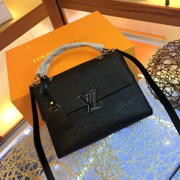 handbag fashion luxury designer bags totes Messenger Bag Crossbody Bags 2019 Selling products 26x20x12cm Fine lines