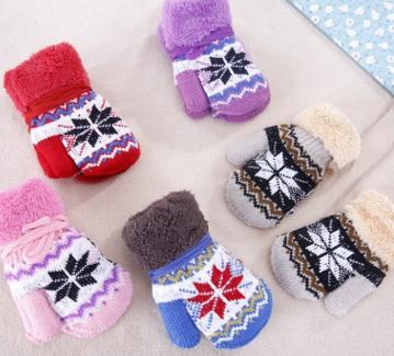 kai Child's winter cotton warm gloves baby snow muffon with a pair of knitted mittens