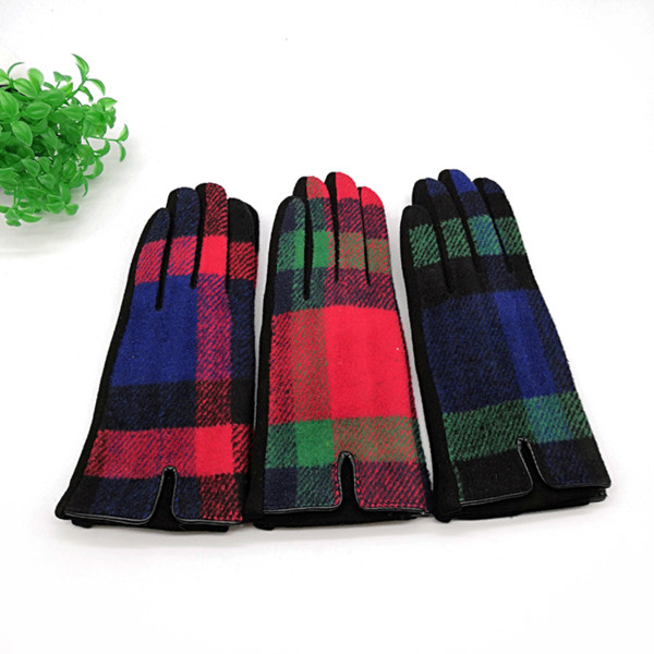 plaid glove mirco velvet Full Finger Touch Screen Plaid Glove Fashion Female Accessories winter warm Mittens LJJK1839