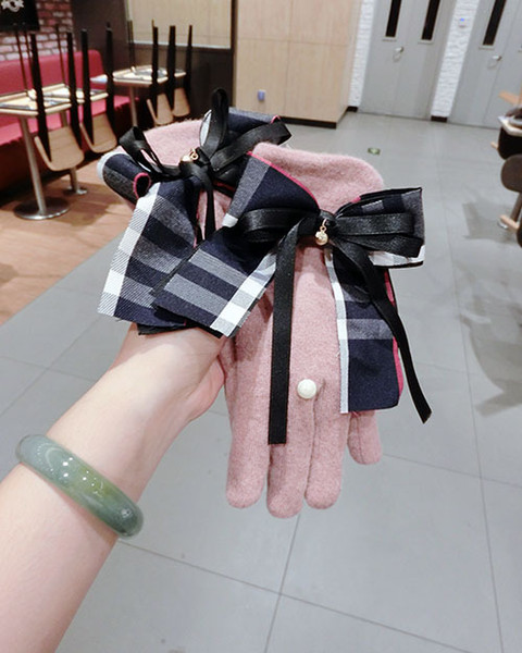 Women Winter Plaid Gloves Grid Pattern Touch Screen Mittens British Bowknot Finger Gloves Outdoor Thickened Cashmere Glove 4styles GGA2636