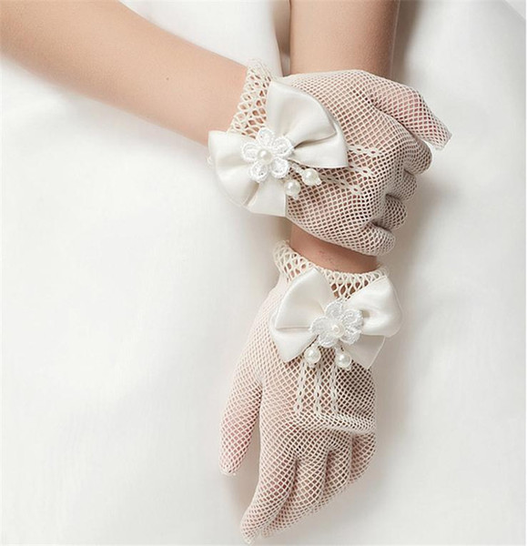 New Girls Gloves Cream and White Lace Pearl Fishnet Communion Flower Girl Party and Wedding Gloves K0127