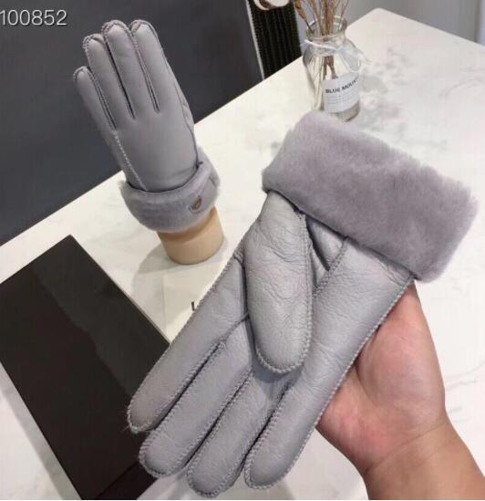 Fashion Brand Designer Winter warm sheep fur one wool points thickening gloves wool liner leather bike windproof gloves.