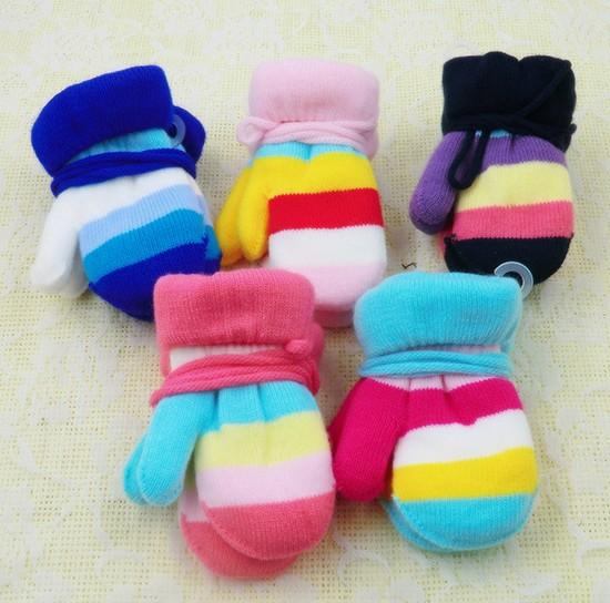 Bright Color Thicker Warmer Style Baby Gloves Kids Mittens with Portable Rope Can Hang 5 Colors