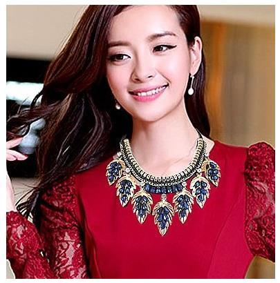 2020 Charming pearl Fake Collar Statement Choker Necklace Chain Crystals Maxi Boho Chokers clavicle Large Pendant Necklace for women girl