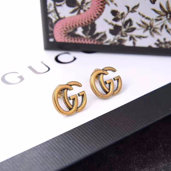 2020 new ladies fashion personalized alphabet earrings, Seiko quality double G earrings, suitable for women