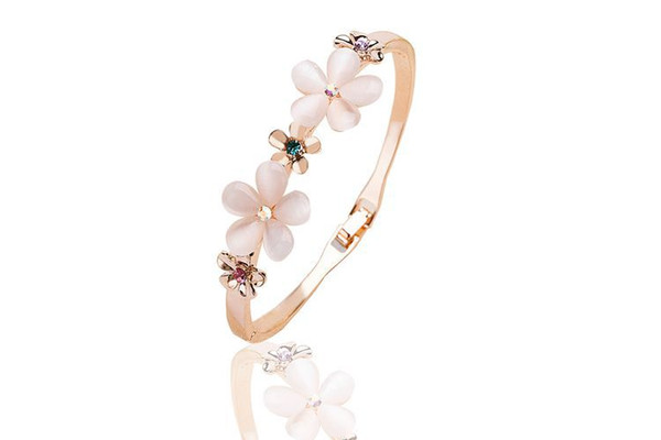 Children Bracelet Crystal Rhinestone Elegant Bracelet For Girl Flower Style And Charming Bracelet Gifts For Children