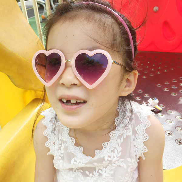 Mirror lens Cute Heart Kids sun glasses Child UV protection Sunglasses Baby Girl Kids oculos de sol Lovely children glasses N661