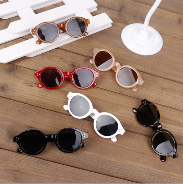 Kids Fashion sunglass 2019 new boys girls sun glasses children beach glasses kids Designer adumbral holiday sunblock Sun glasses Y1063