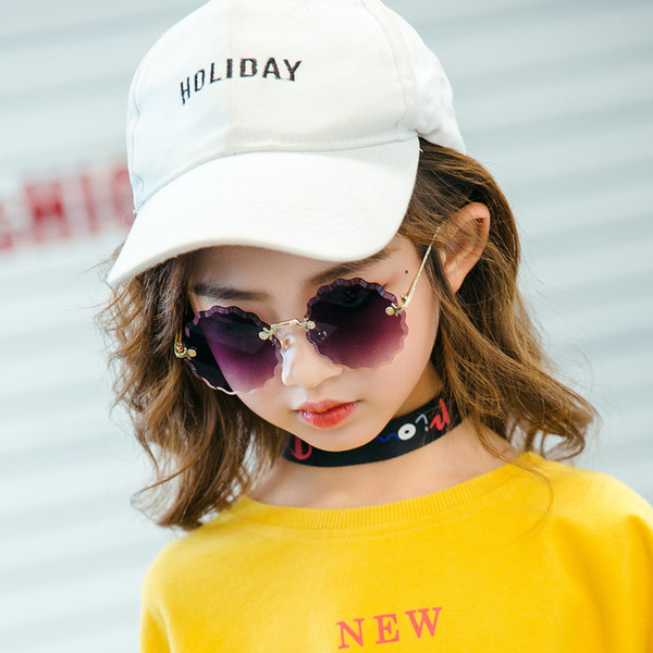 Fashion 2019 Rimless Children's Sunglasses Metal Leg Round Flower Camber Sunglasses for Boys Girls Baby Kids Sun Glasses