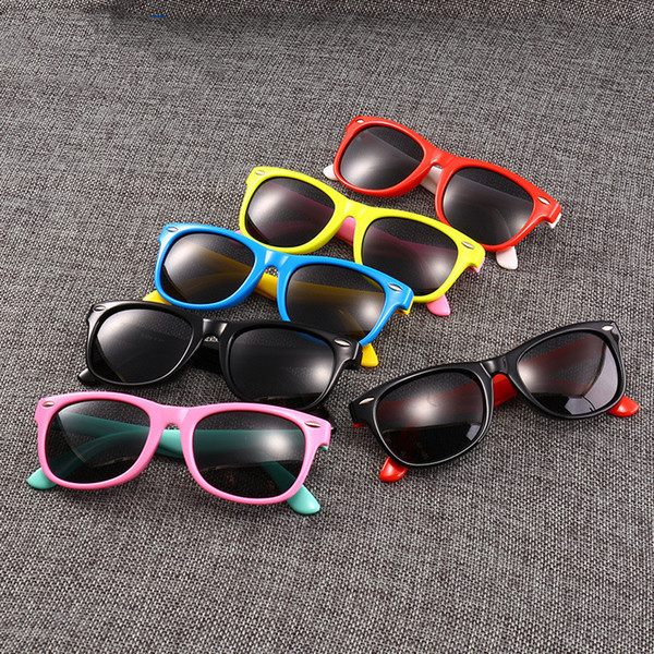 Kids Designer glasses Silicone fashion Vintage Sunglasses Polarized Sun Glasses Summer Beach Outdoor Sports ray bans Sunglasses child E22401