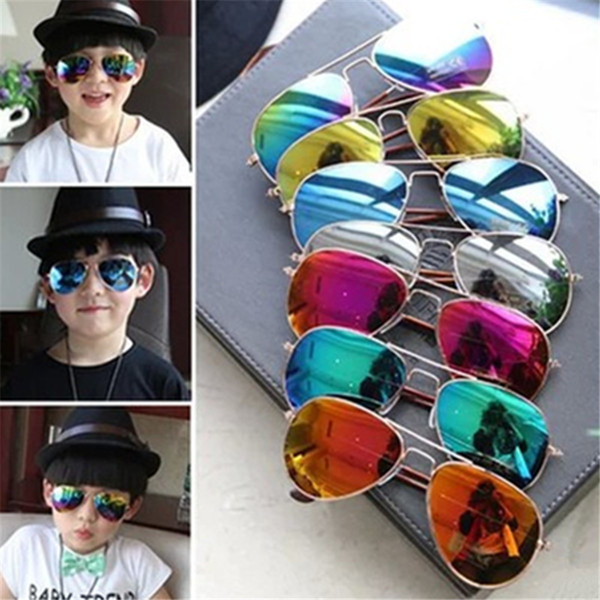 Hot 2019 Design Children Girls Boys Sunglasses Kids Beach Supplies UV Protective Eyewear Baby Fashion Sunshades Glasses ST422