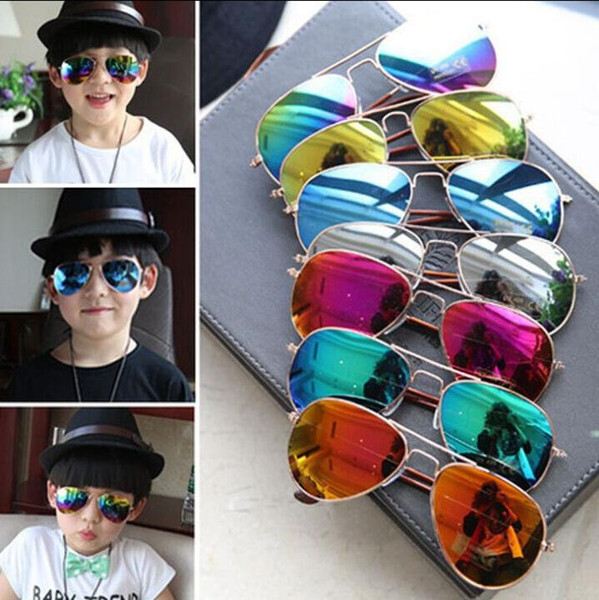 Hot 2017 Design Children Girls Boys Sunglasses Kids Beach Supplies UV Protective Eyewear Baby Fashion Sunshades Glasses E1000