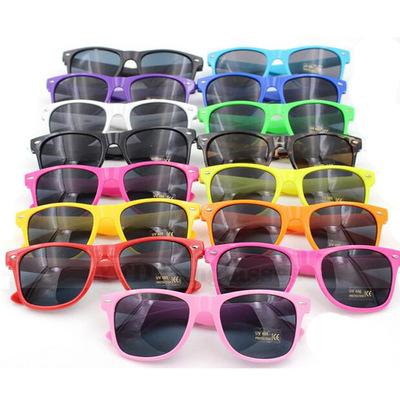 Kids Sunglasses 2019 Classic Plastic Retro Vintage Sunglasses Baby Boy Solid Sunblock Girls Outdoor Sunglasses Gifts for Chirldren