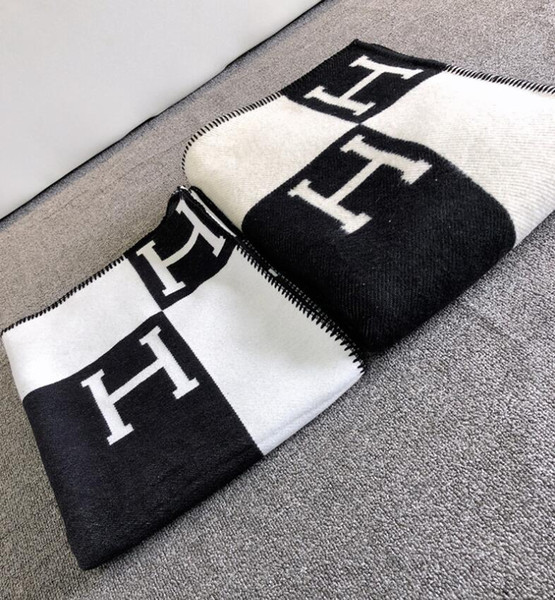 Letter HCashmere Blanket Imitation Soft Wool Scarf Shawl Warm Plaid Sofa Bed Fleece Knitted Throw Towell Cape Pink Blanket M102330