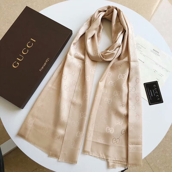 Brand Designer Winter Silk Scarves Luxury Fashion Silk Wraps for Men and Women Kids Christmas Gift Fashion Accessories