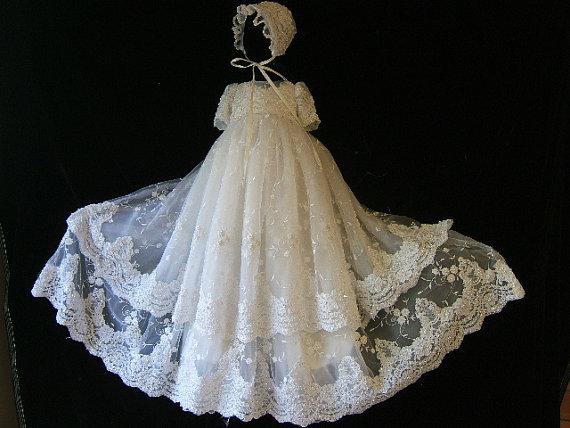 New Lace Appliqued Christening Dresses For Baby Girls With Sleeves Jewel Neck Long Pearls Baptism Dress Tulle First Communication Gowns