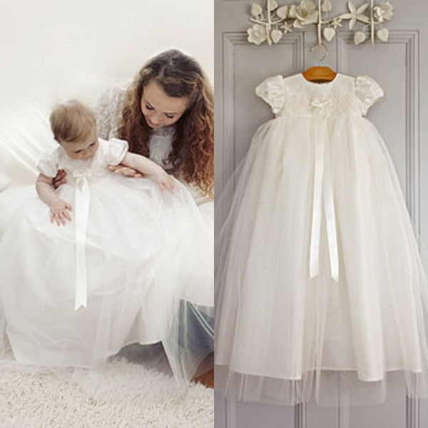 2015 Cutest Christening Dresses for Baby Girl Empire Jewel Neck Short Sleeves Baptism Gowns Lace Appliques Ribbon First Communion Gowns