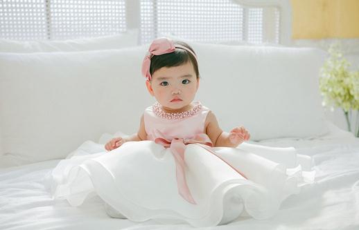 retail 2016 Newborn baby Baptism noble Dress Christening Gown Girls' party Infant Princess wedding Tutu pearl bow vest dress baby clothing