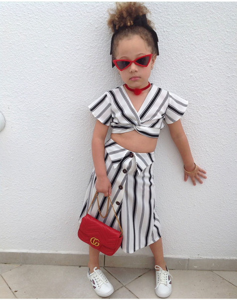 2019 new children's clothing girls vertical short-sleeved summer two-piece suit striped flying sleeves long skirt suit