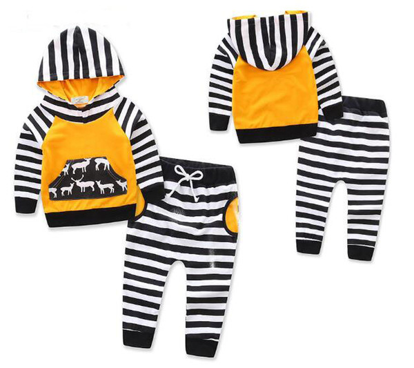 New children's clothing spring and autumn explosion models boys animal print long-sleeved hooded sweater + striped pants suit