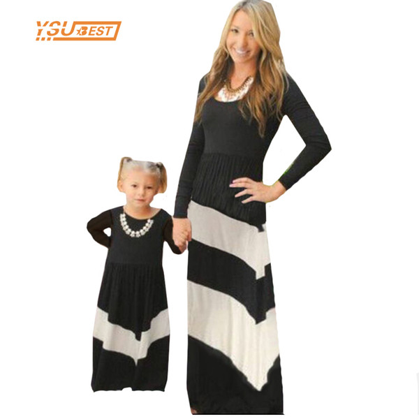 Family Matching Outfits Mother Daughter Dresses 2017 Contrast Color Black and White Stripes Dress Girl Kids and Mother Clothes