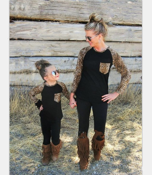 2017 New Family Matching Outfits Long Sleeve Women Tops Leopard Print Family Matching Clothes Mother Daughter Clothes T Shirts