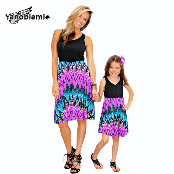 Mother Daughter Dresses Clothes Sleeveless Print V-Neck Family Look Dress Mom Girls Fashion Patchwork Family Matching Outfits