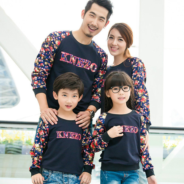 Family matching outfits autumn winter korean long sleeve flowers sweater fleeces velvet family look pullover dad and son clothes