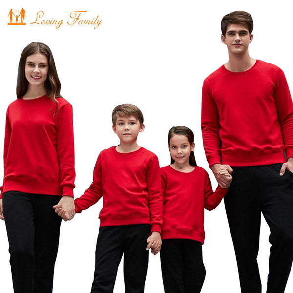 Family Look 2018 Winter Cotton Family Shirts Mommy and Me Clothes Mother Daughter Father Son Baby Shirts Family Matching Outfits