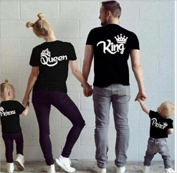 New fashion family kids daughter son mom daddy clothes matching prince princess king queen shirt letter print casual crown T-shirt