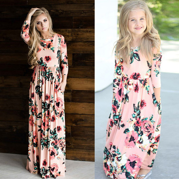 Mother Daughter Bohemian Maxi Dress Family Matching Outfits 2018 Fashion Mommy and Me Floral Long Dress Family Fitted Clothing