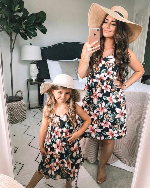 Mother And Daughter Summer Floral Dresses 2019 Family Matching Clothes Mommy And Me Clothes Mom Daughter Suspender Dress