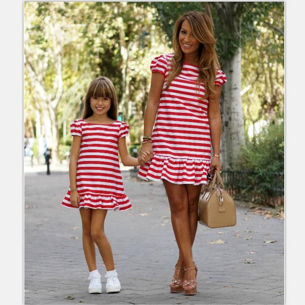 2017 Family Matching Outfits Mother And Daughter Short Sleeve Dresses Baby Girls Red Striped Dress Kids Parent Summer Clothes