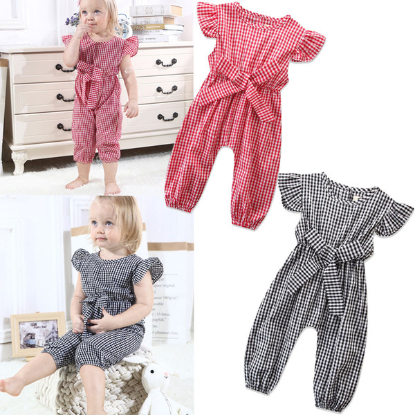 Summer new children's clothing 2019 explosion models Korean version of the red, black 2 color lattice jumpsuit round neck flying sleeve bow