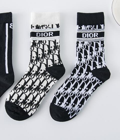 12 pairs of autumn and winter new female socks middle tube fashion pure cotton adult socks wholesale 110201