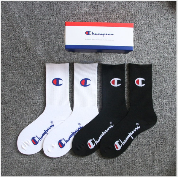 Champion Socks 2019 New Black&White Skateboarding Street Dance Trend Hip Hop Champion Cotton Socks Long Tube Men And Women Socks Brand Sock