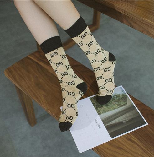 Hot autumn Girl new candy color letter pile heap female socks fashion trend multicolor wild cotton socks A1028