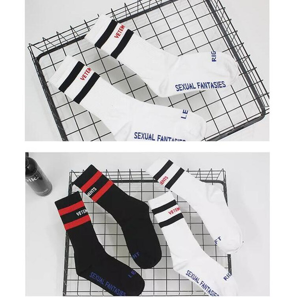 Black White Socks Luxury Brand Teenager Student Hip Hop Style Long Socks Letter Embroidery Athletes Leg Warmers Stripe Socks