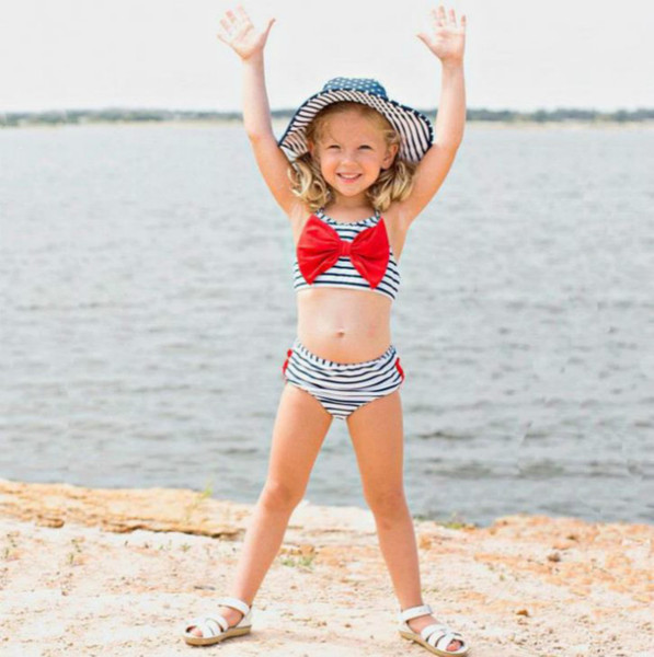 Girls Fashion Swimming Suits Baby Kids Designer Stripe Printed Sling Style Two Pieces Swim Clothing Set Child Casual Cute Bow Swimwear Hot