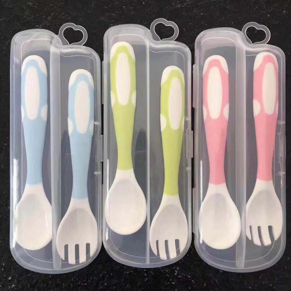 Baby Twist Spoons Baby Learn To Eat Training Auxiliary Food with Elbow Soft Spoon Children's Tableware Twisted Fork