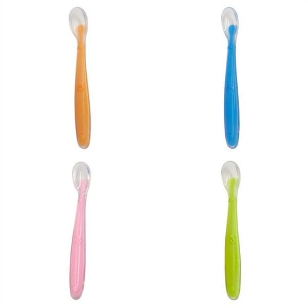 Hot sale silicone baby feed spoon Soft head baby training spoon Maternal and infant products Tableware suit T3G0112