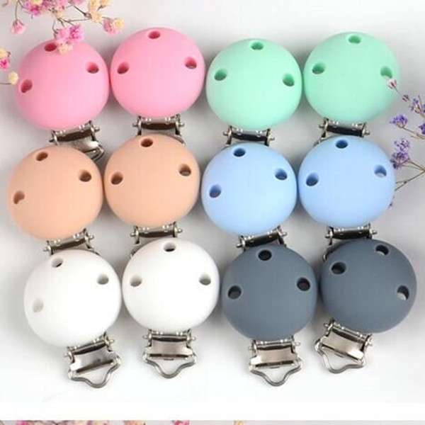 Hot fashion Silicone pacifier Clips Round Clip Charms For Baby Pacifier Chain Teether Toys factory wholesale