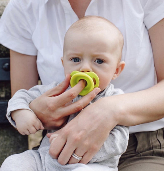Silicone Nipple Feeder Flexible Pacifier Cleaner Funny Soother Pacifiers Food Grade Soft Silicone For Newborn Baby Infant EEA1320-8